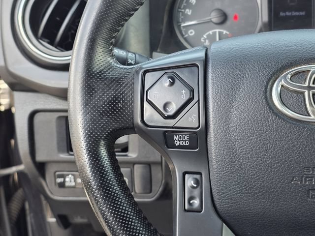 Used 2019 Toyota Tacoma TRD Sport AWD/4WD image 23