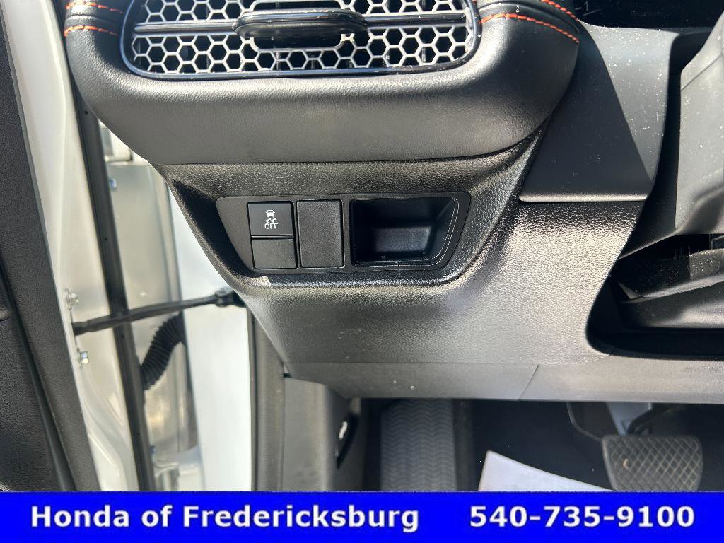 Certified 2025 Honda HR-V Sport image 24