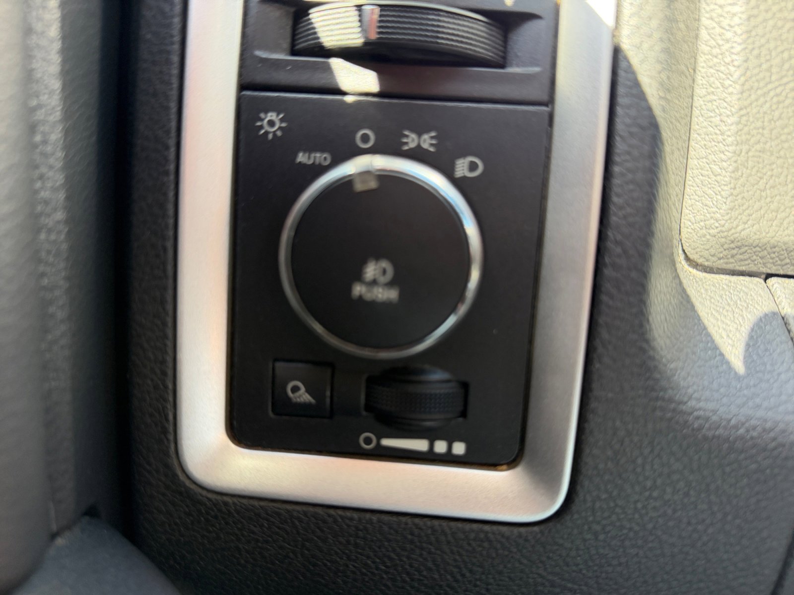 Used 2010 Dodge Ram 1500 Truck Sport image 31