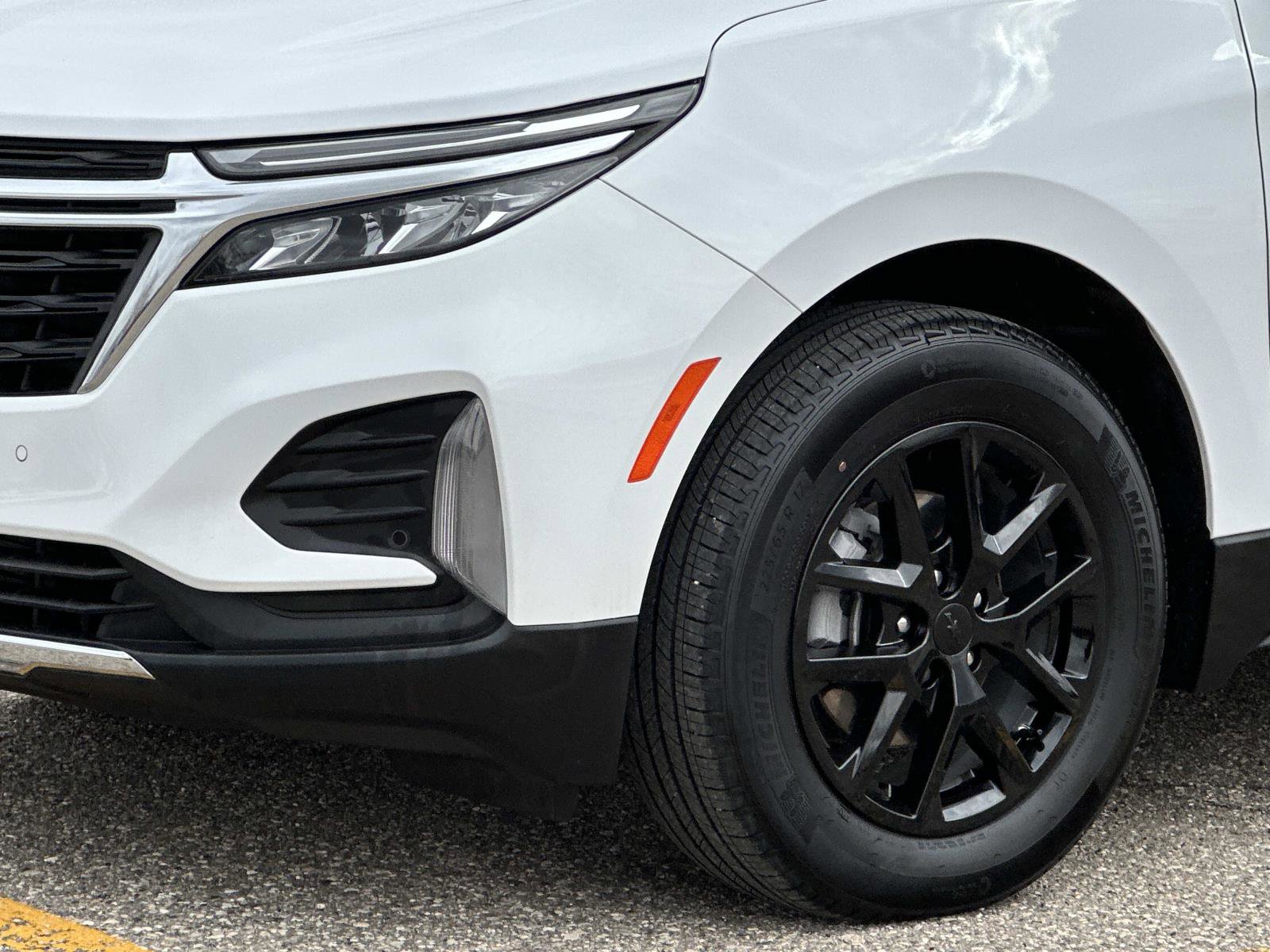 Certified 2024 Chevrolet Equinox LT w/ LPO, Floor Liner Package image 7