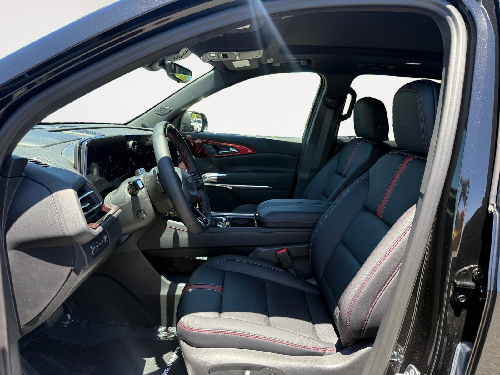 Used 2026 Chevrolet Traverse RS AWD/4WD image 10