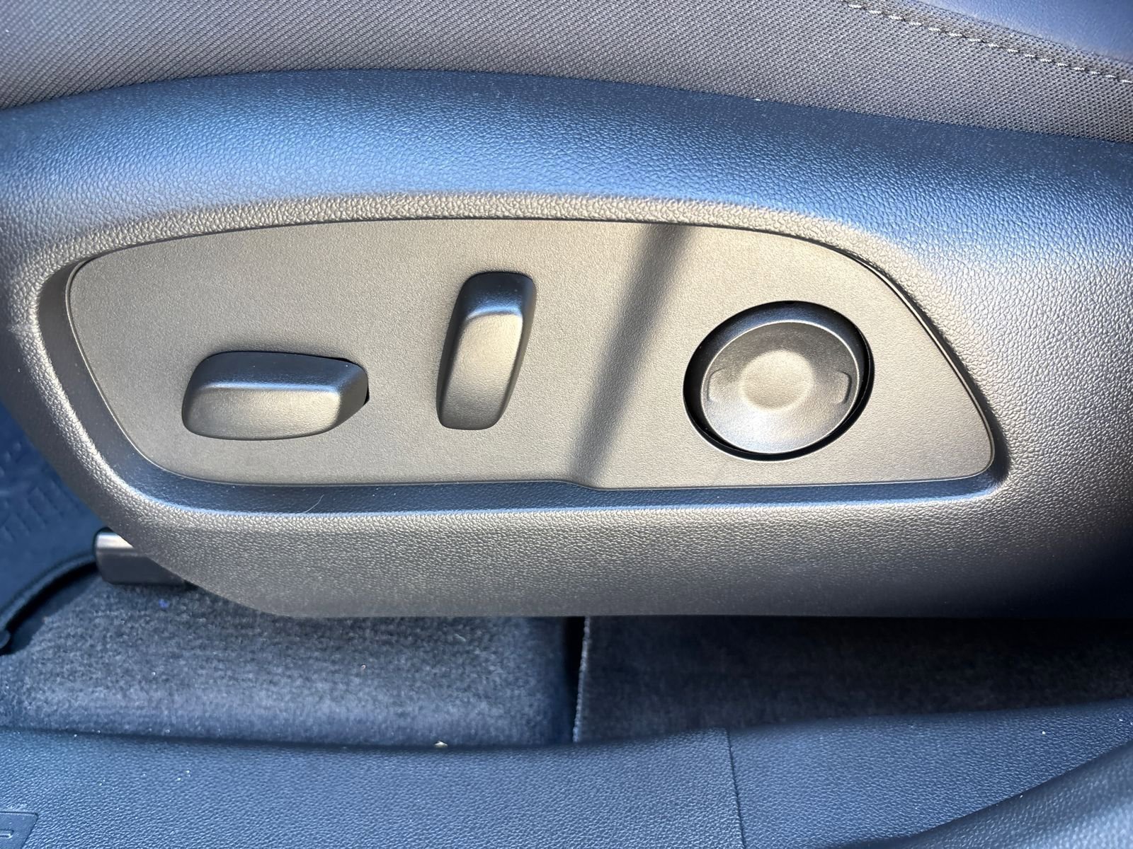 New 2026 GMC Terrain Elevation w/ Elevation Premium Package image 23