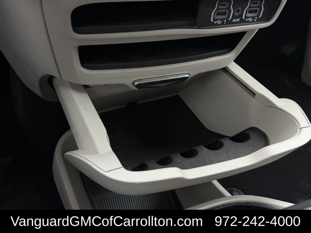 Used 2023 Chrysler Pacifica Touring-L FWD image 24