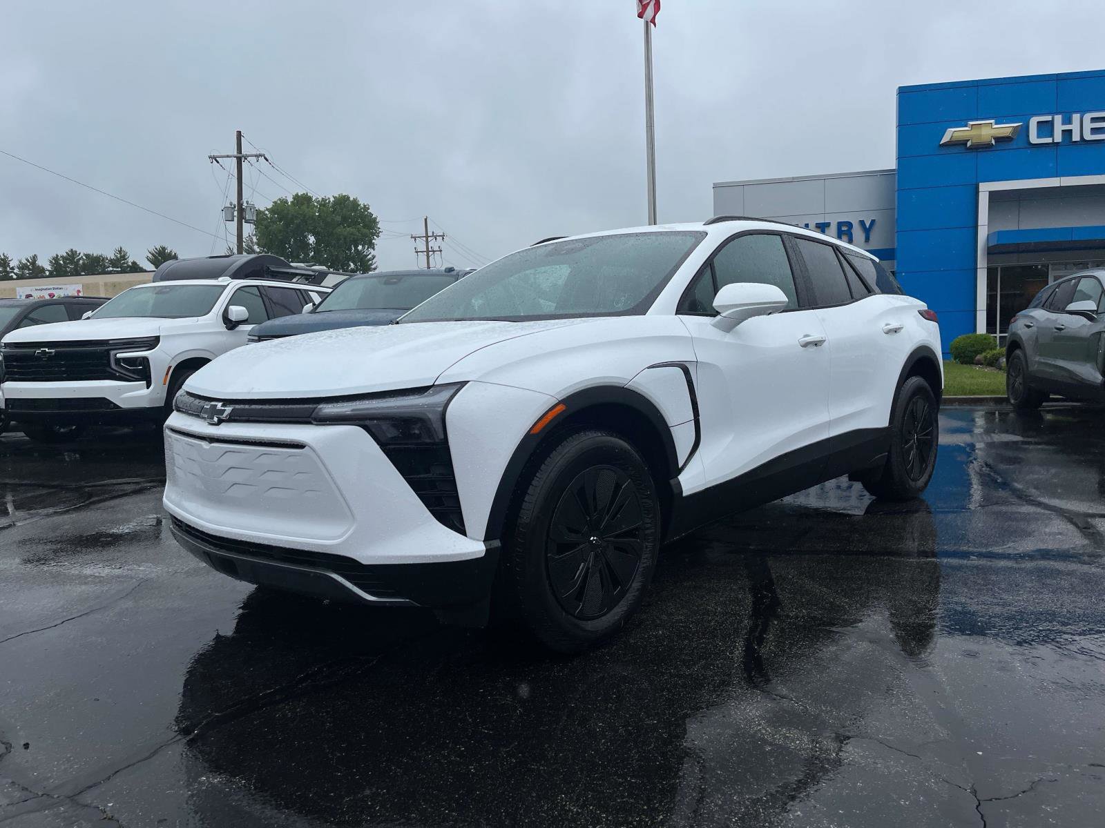 New 2025 Chevrolet Blazer EV LT image 1