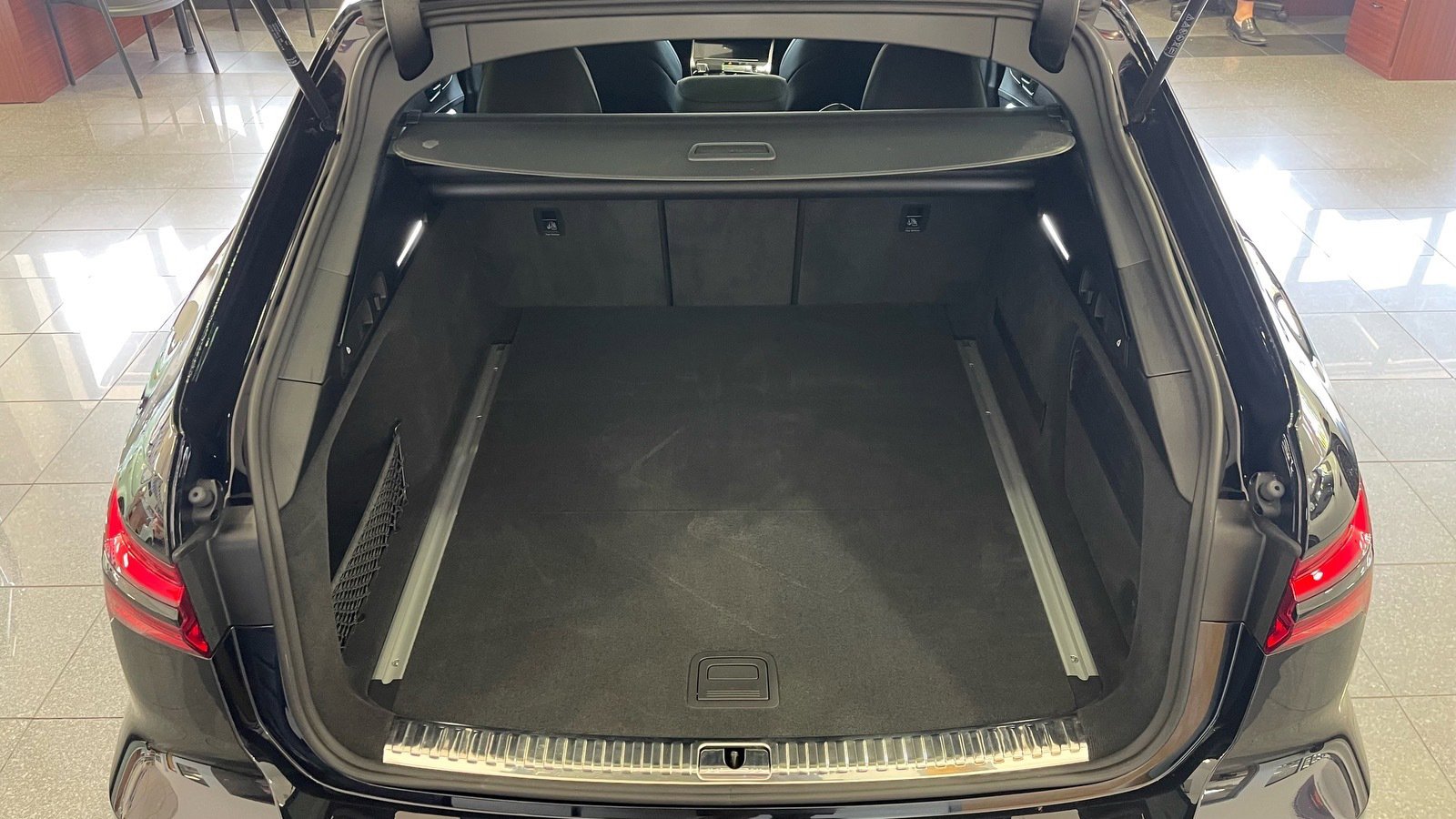 Used 2024 Audi RS 6 performance w/ Matte Carbon Package AWD/4WD image 36