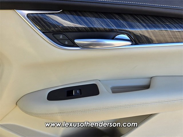 Used 2019 Cadillac XT5 FWD image 17