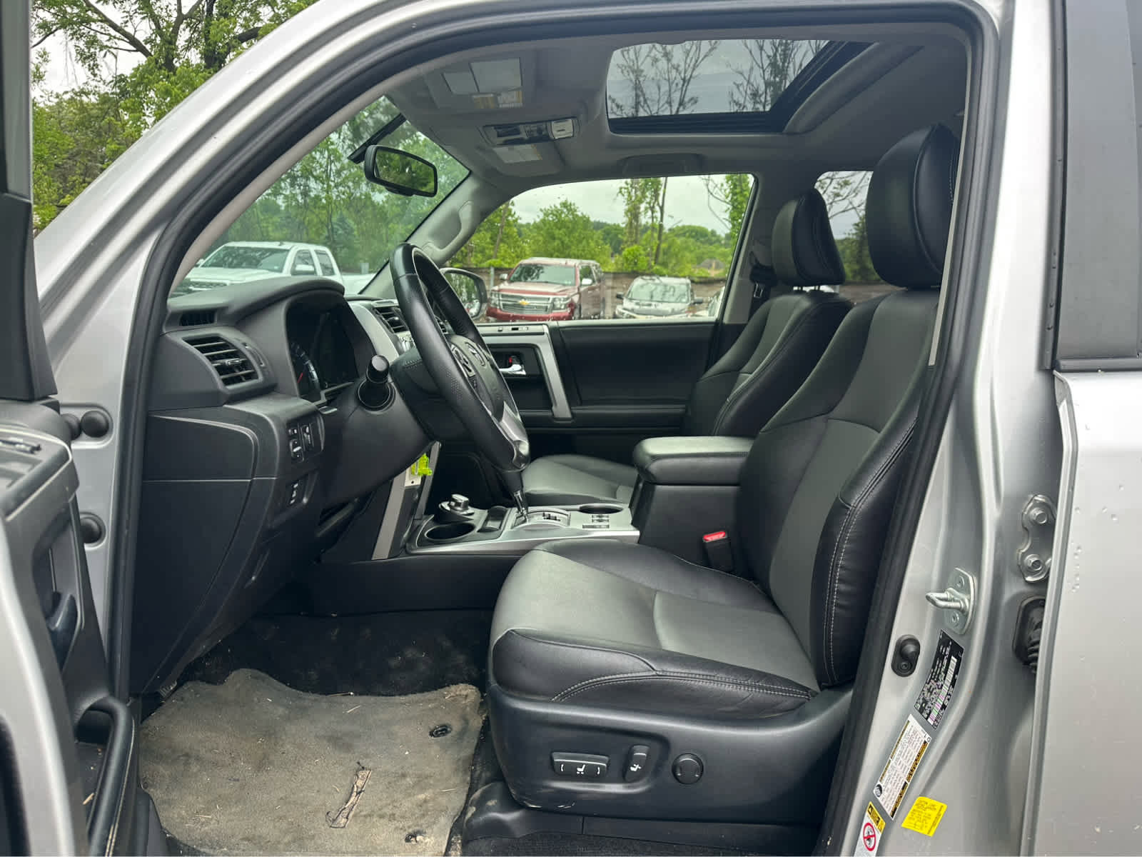 Used 2016 Toyota 4Runner SR5 Premium AWD/4WD image 9