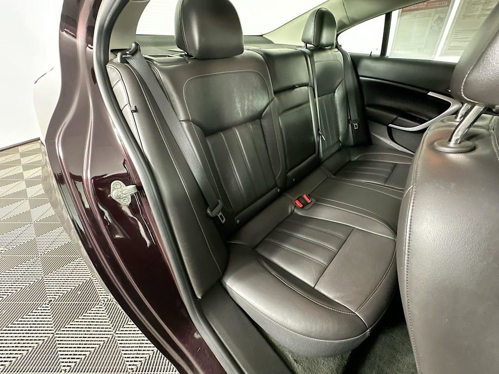 Used 2017 Buick Regal Sport Touring FWD image 34