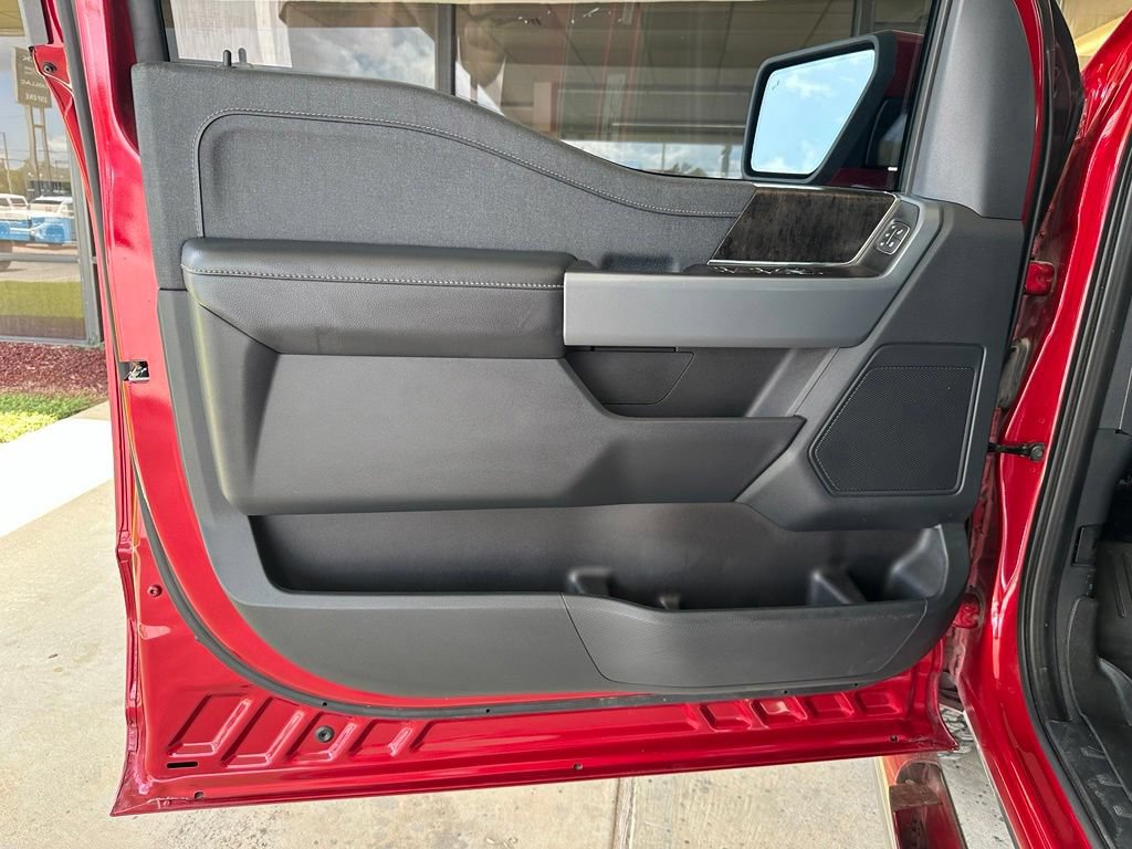 Used 2022 Ford F150 Lariat AWD/4WD image 11
