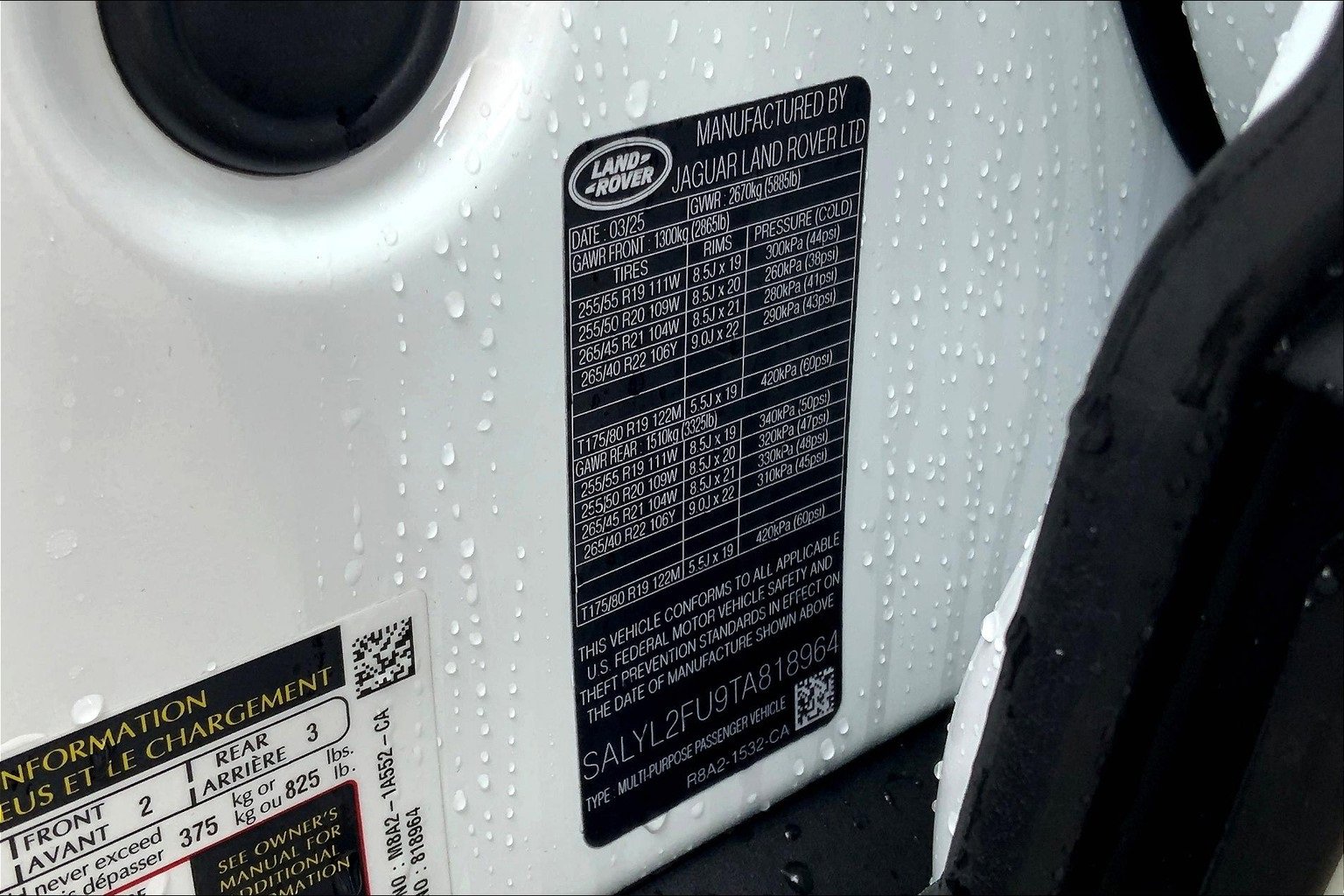 New 2026 Land Rover Range Rover Velar Dynamic SE image 18