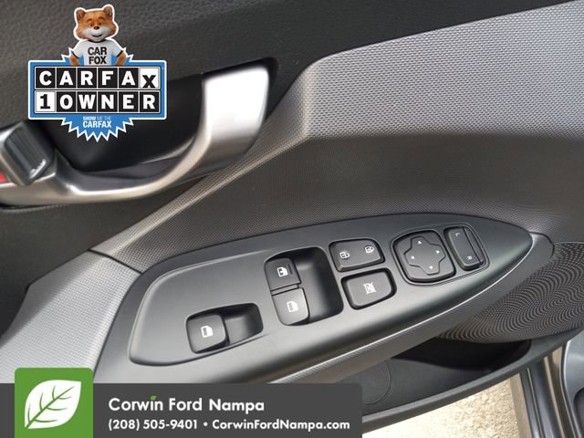 Used 2020 Hyundai Veloster 2.0 image 11