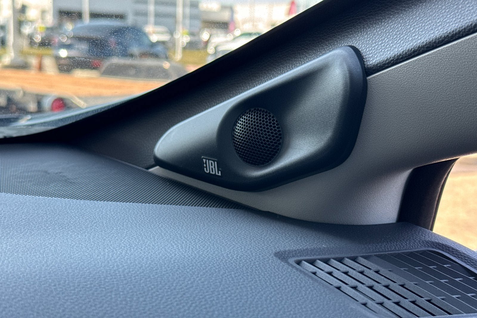 New 2026 Toyota Prius Plug-In Hybrid FWD image 19