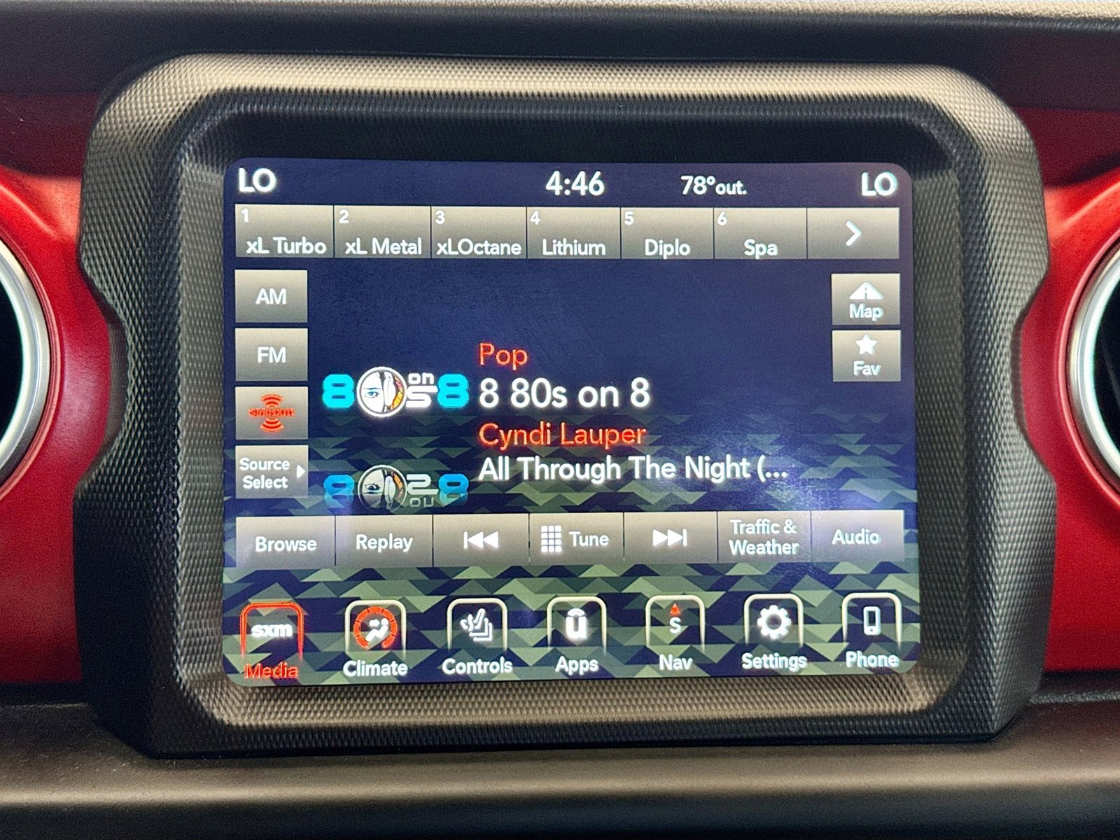 Used 2020 Jeep Gladiator Rubicon image 8