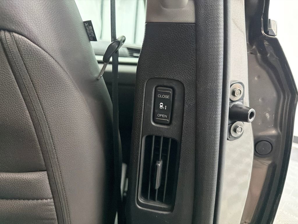 Used 2019 Honda Odyssey EX-L image 19