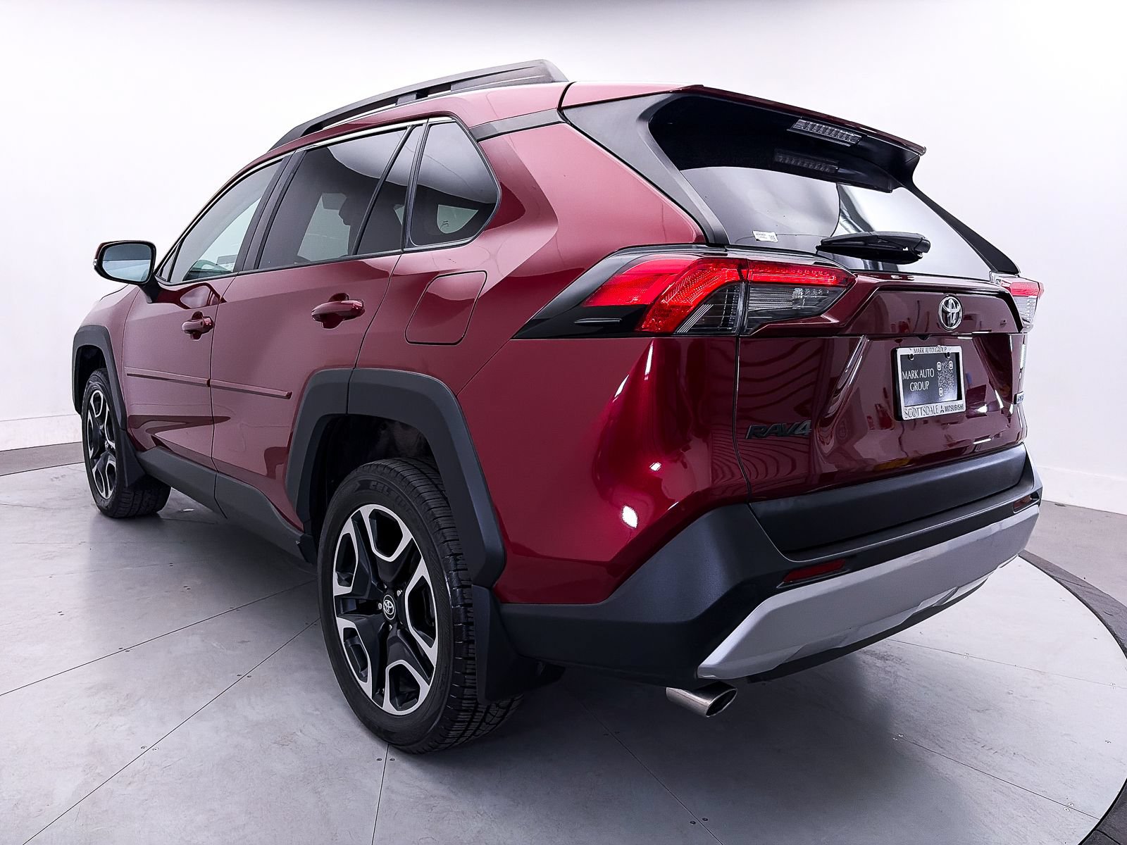 Used 2019 Toyota RAV4 Adventure w/ Cold Weather Package AWD/4WD image 13