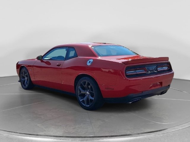 Used 2019 Dodge Challenger R/T w/ Cold Weather Group RWD image 4