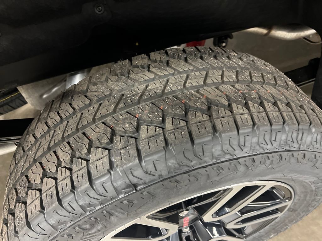 New 2026 GMC Sierra 1500 AT4 w/ Technology Package image 10