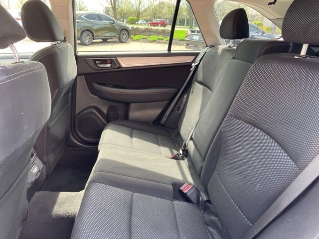 Used 2018 Subaru Outback 2.5i Premium image 31