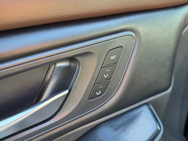 Used 2023 Nissan Rogue SL w/ SL Premium Package image 26