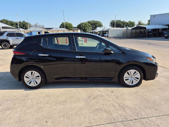 Certified 2025 Nissan Leaf S FWD image 9