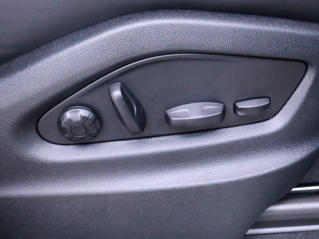 Certified 2024 Porsche Cayenne Coupe AWD/4WD image 23