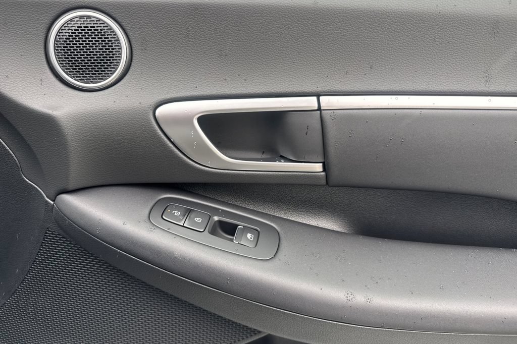 New 2026 Hyundai Sonata SEL FWD image 17