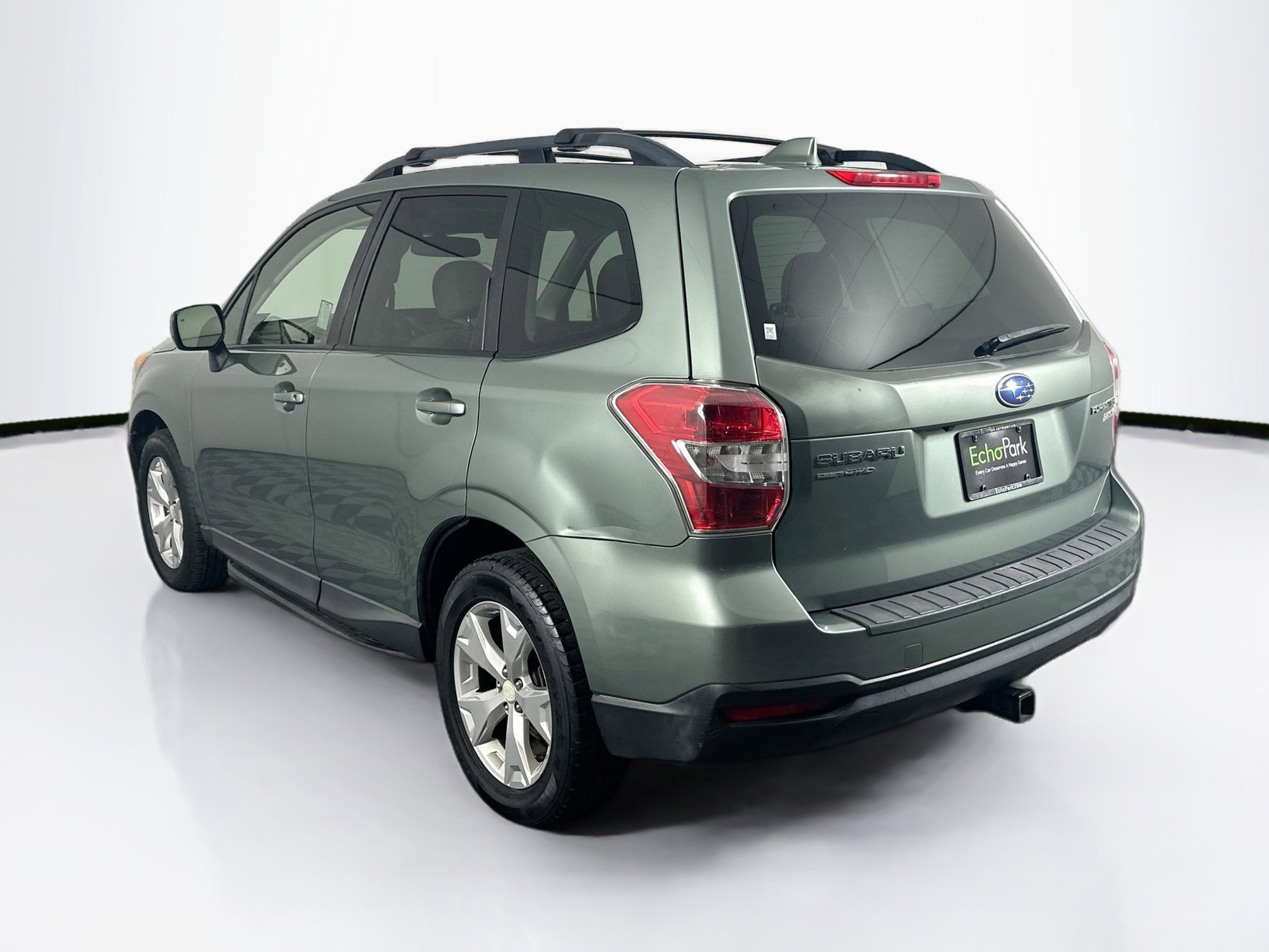 Used 2016 Subaru Forester 2.5i Premium AWD/4WD image 5