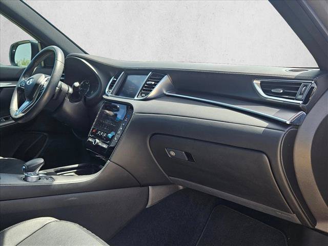 Used 2022 INFINITI QX50 Luxe w/ Appearance Package FWD image 18