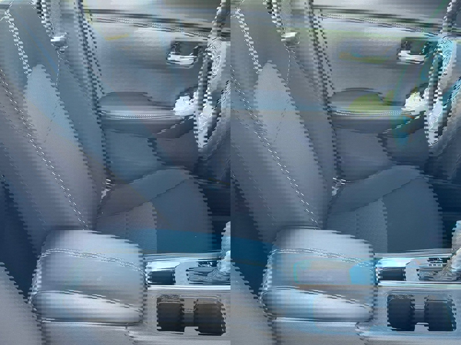 Certified 2025 Nissan Sentra SV image 10