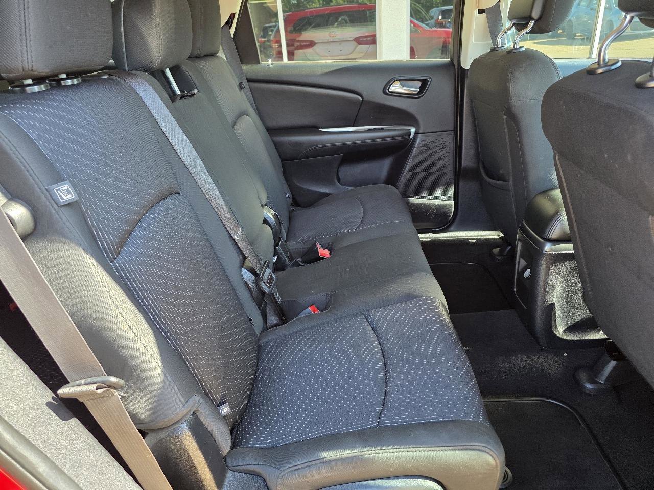 Used 2018 Dodge Journey SE w/ Connectivity Group FWD image 22
