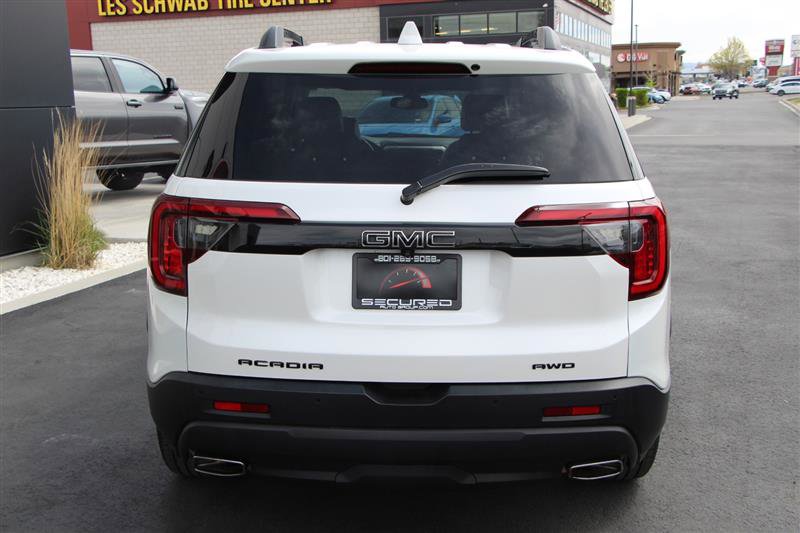Used 2021 GMC Acadia SLT w/ Elevation Edition image 6