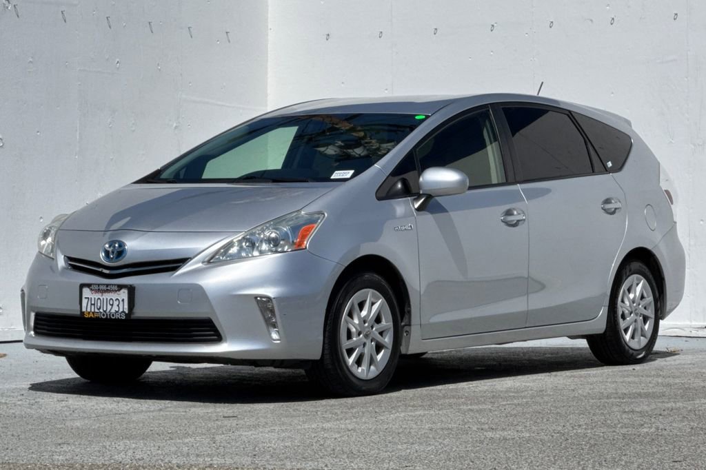 Used 2014 Toyota Prius V Three FWD image 7