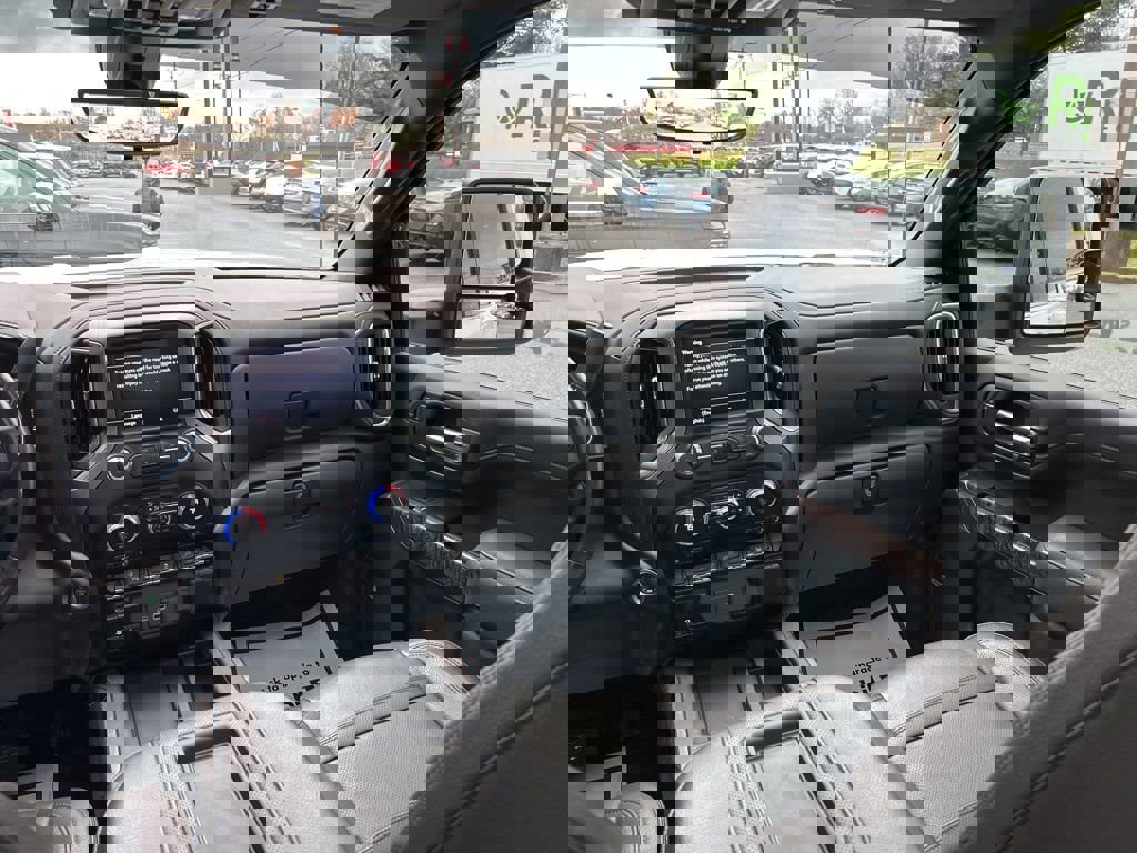 Used 2022 GMC Sierra 3500 Denali w/ Denali Ultimate Package image 14