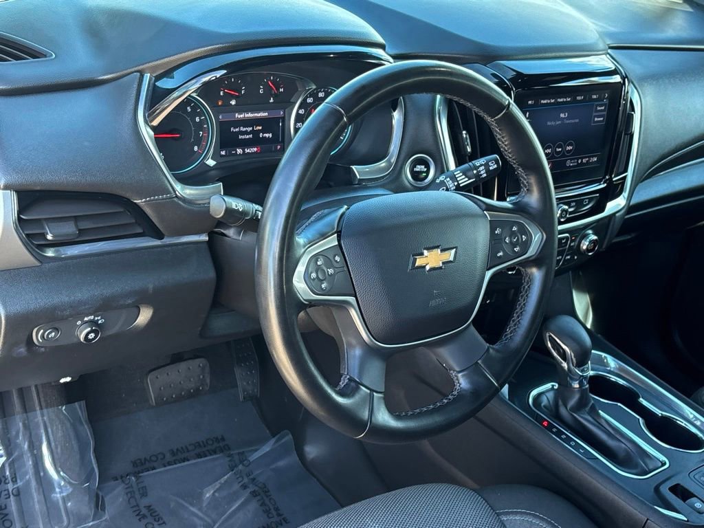 Used 2023 Chevrolet Traverse LT image 10