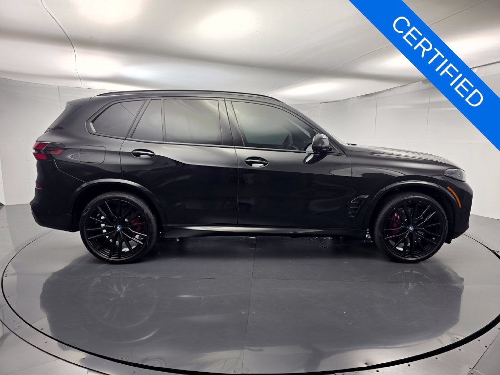 Certified 2025 BMW X5 sDrive40i w/ M Sport Package RWD image 3