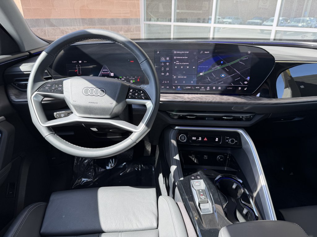 Used 2025 Audi Q5 Premium w/ Premium Plus AWD/4WD image 16