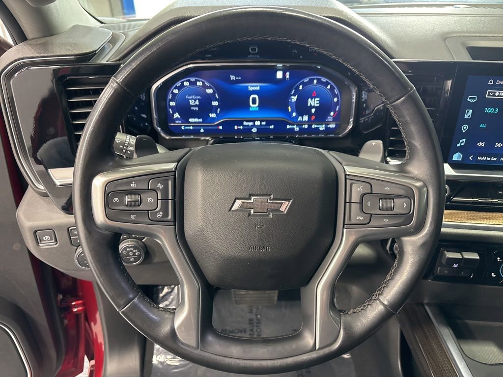 Used 2023 Chevrolet Silverado 1500 RST AWD/4WD image 10