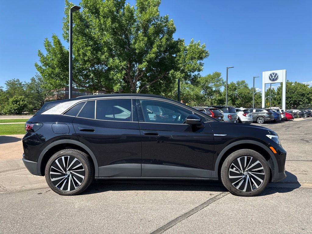 Certified 2025 Volkswagen ID.4 Pro AWD/4WD image 7