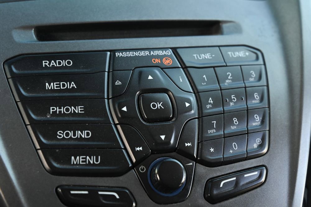 Used 2019 Ford Transit 250 148 Medium Roof RWD image 23