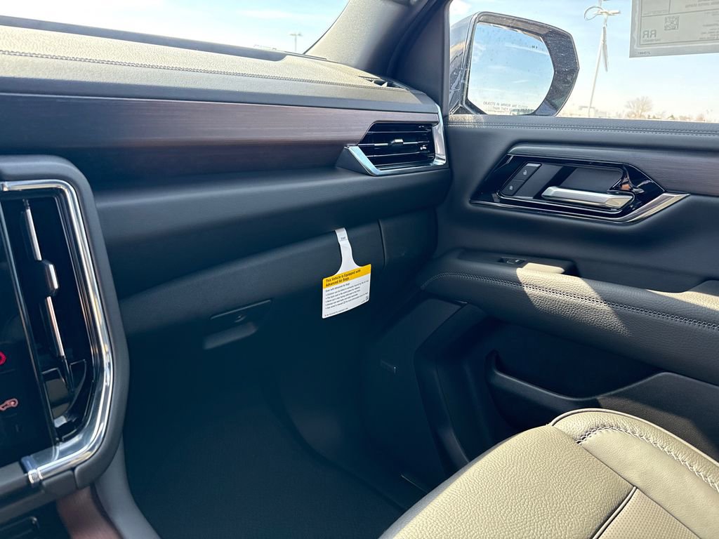 New 2026 GMC Yukon XL Denali w/ Denali Reserve Package image 28