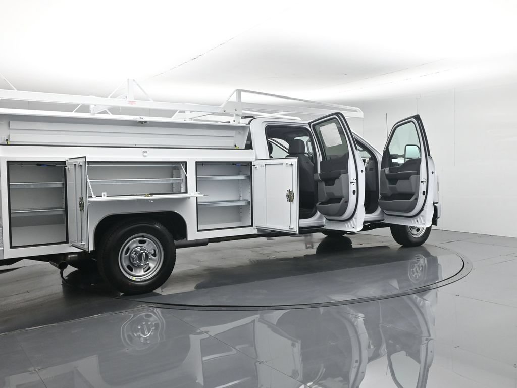 New 2026 Ford F350 XL w/ XL Chrome Package RWD image 4