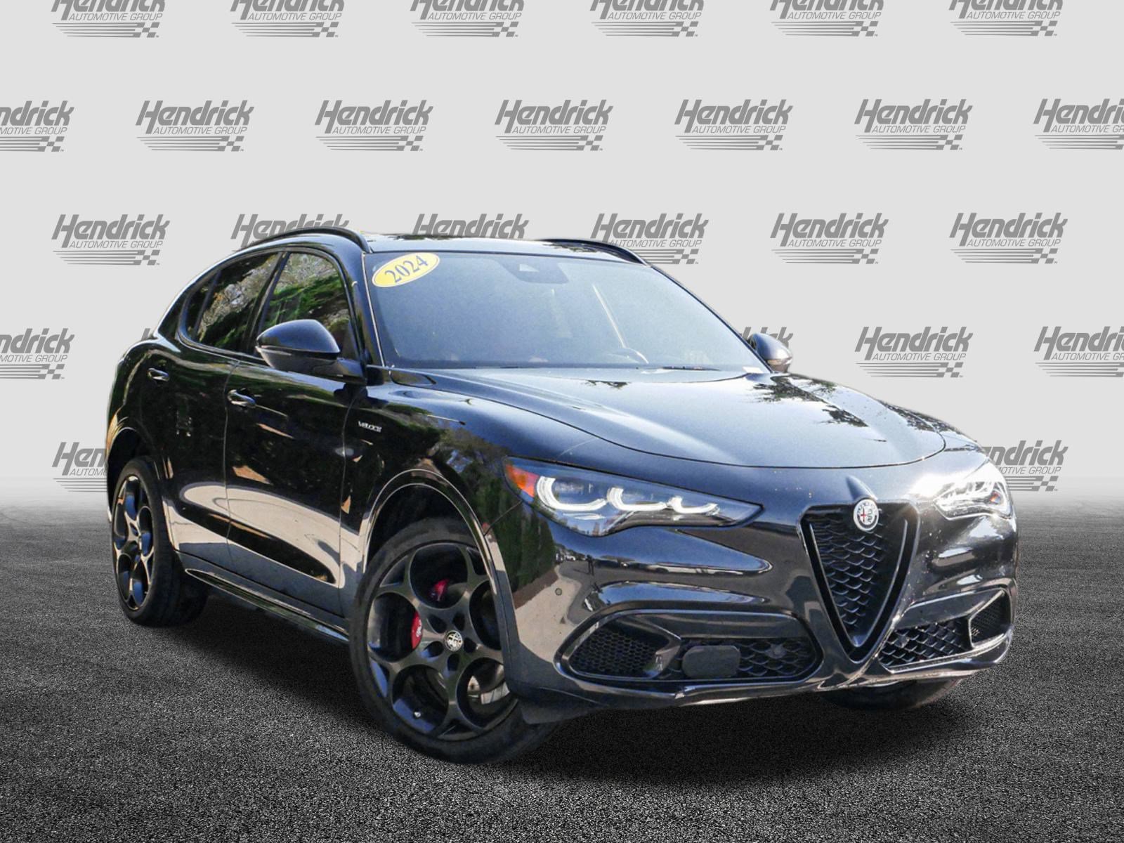 Used 2024 Alfa Romeo Stelvio Veloce image 2