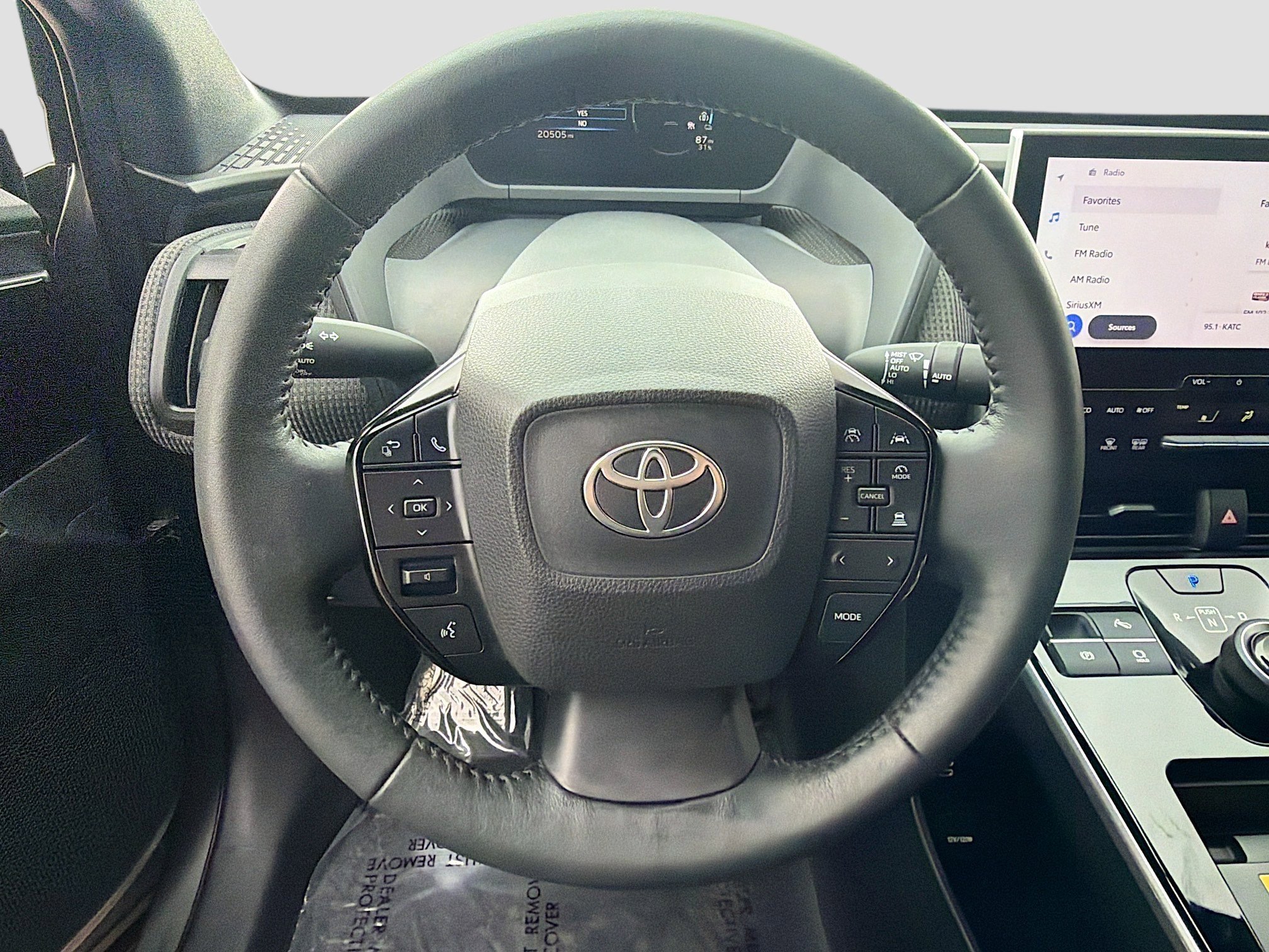Used 2024 Toyota bZ4X AWD w/ Weather Package image 18