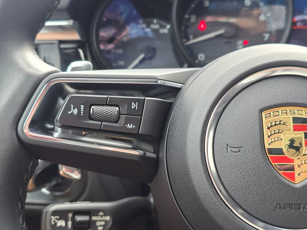 Used 2023 Porsche Macan AWD/4WD image 19