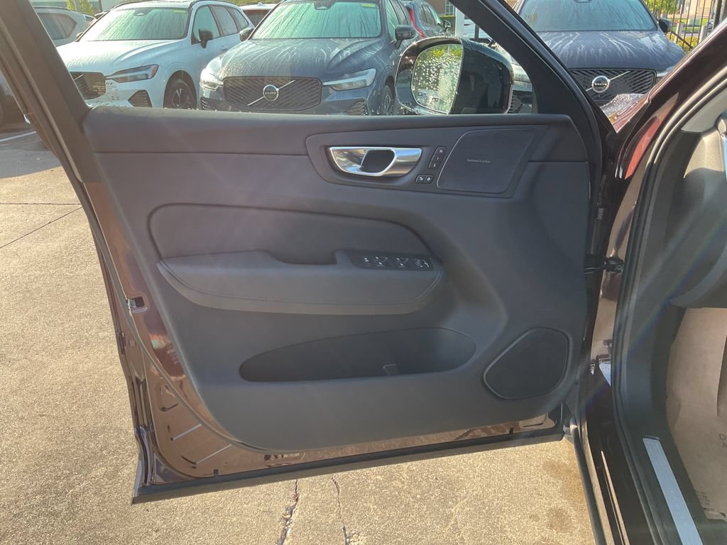 New 2026 Volvo XC60 B5 Plus w/ Protection Package Premier AWD/4WD image 13
