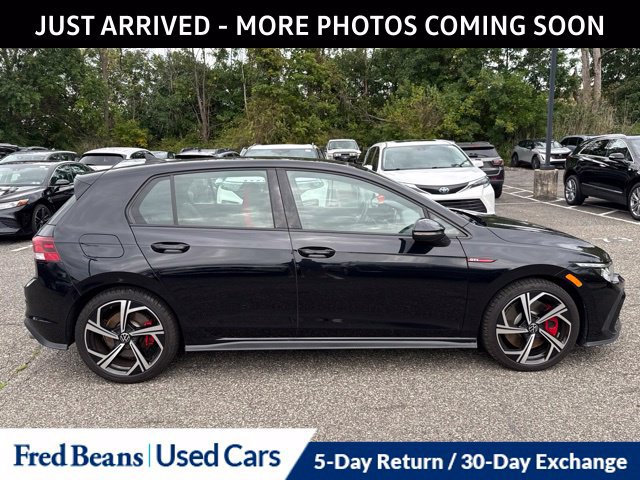 Used 2024 Volkswagen GTI SE FWD image 9