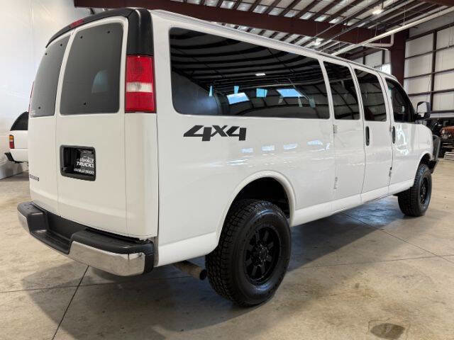 Used 2018 Chevrolet Express 3500 LT w/ LT Preferred Equipment Group RWD image 8