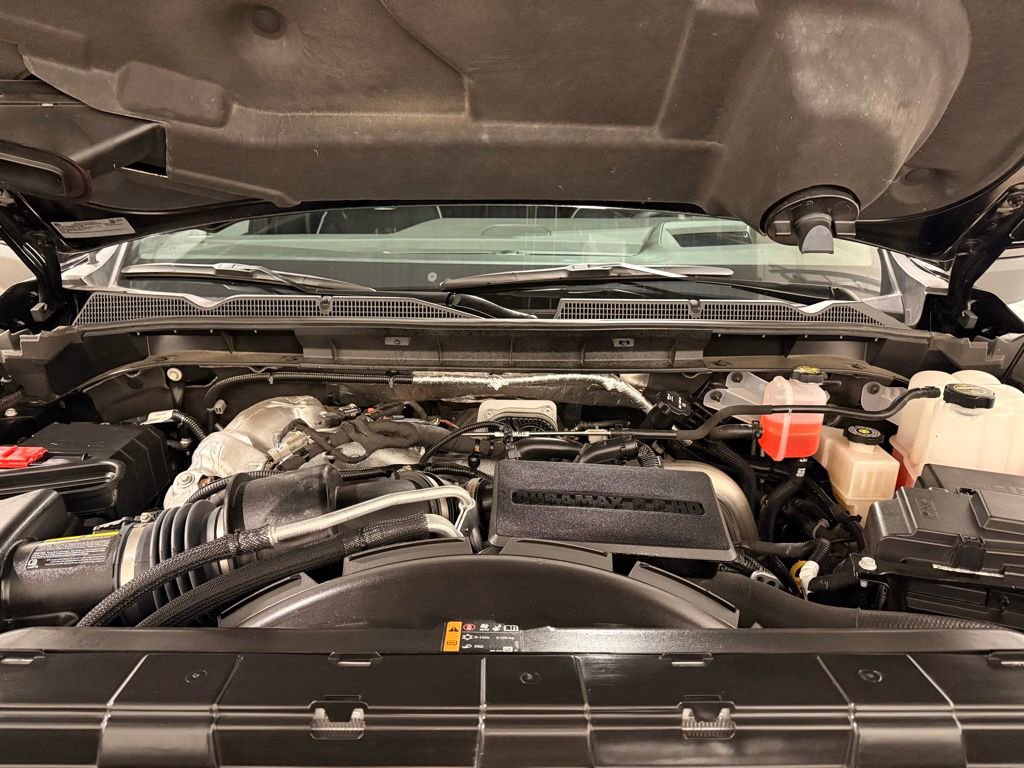 Used 2025 GMC Sierra 2500 AT4X image 11