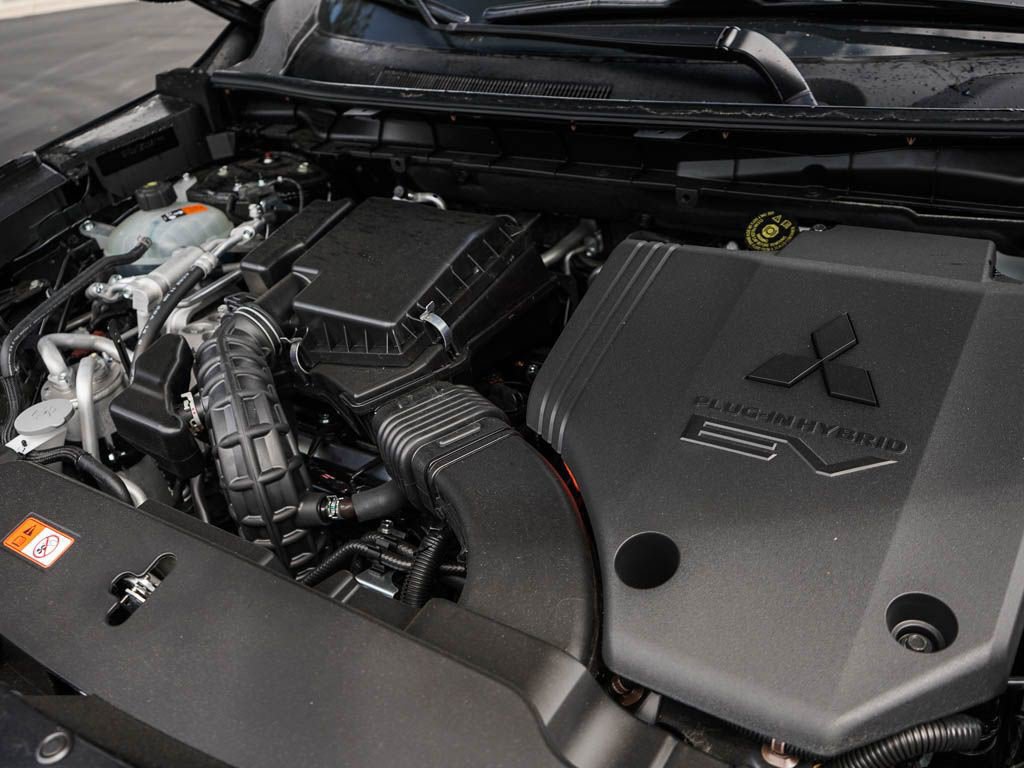 New 2026 Mitsubishi Outlander SE AWD/4WD image 7