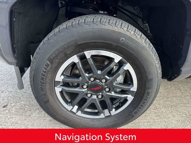 Used 2025 Toyota Tacoma TRD Sport image 4